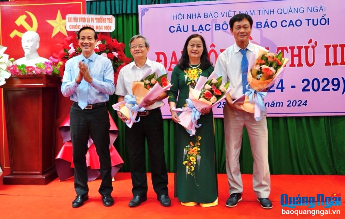 Đại hội Câu lạc bộ Nhà báo cao tuổi