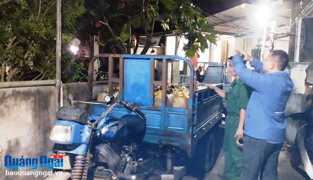 Tạm giữ gần 2.000 lít dầu DO không rõ nguồn gốc