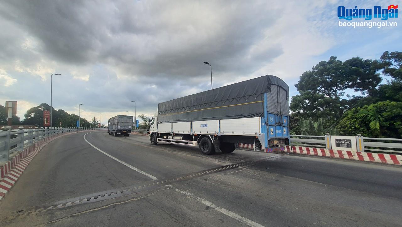 Cầu Trà Khúc 2 phải sửa chữa đột xuất