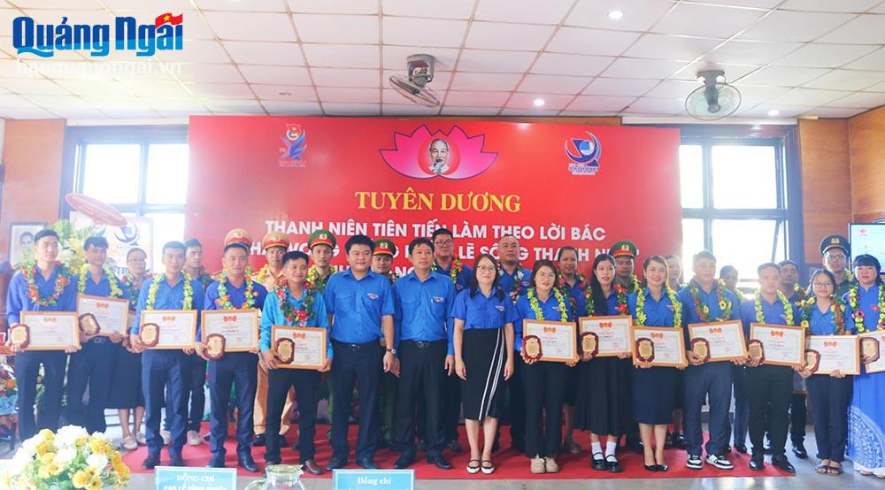 Tuyên dương thanh niên tiên tiến làm theo lời Bác