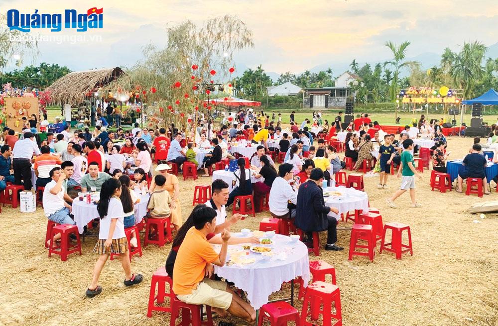 Kỳ nghỉ lễ 30/4 và 1/5, du khách, doanh thu đều tăng