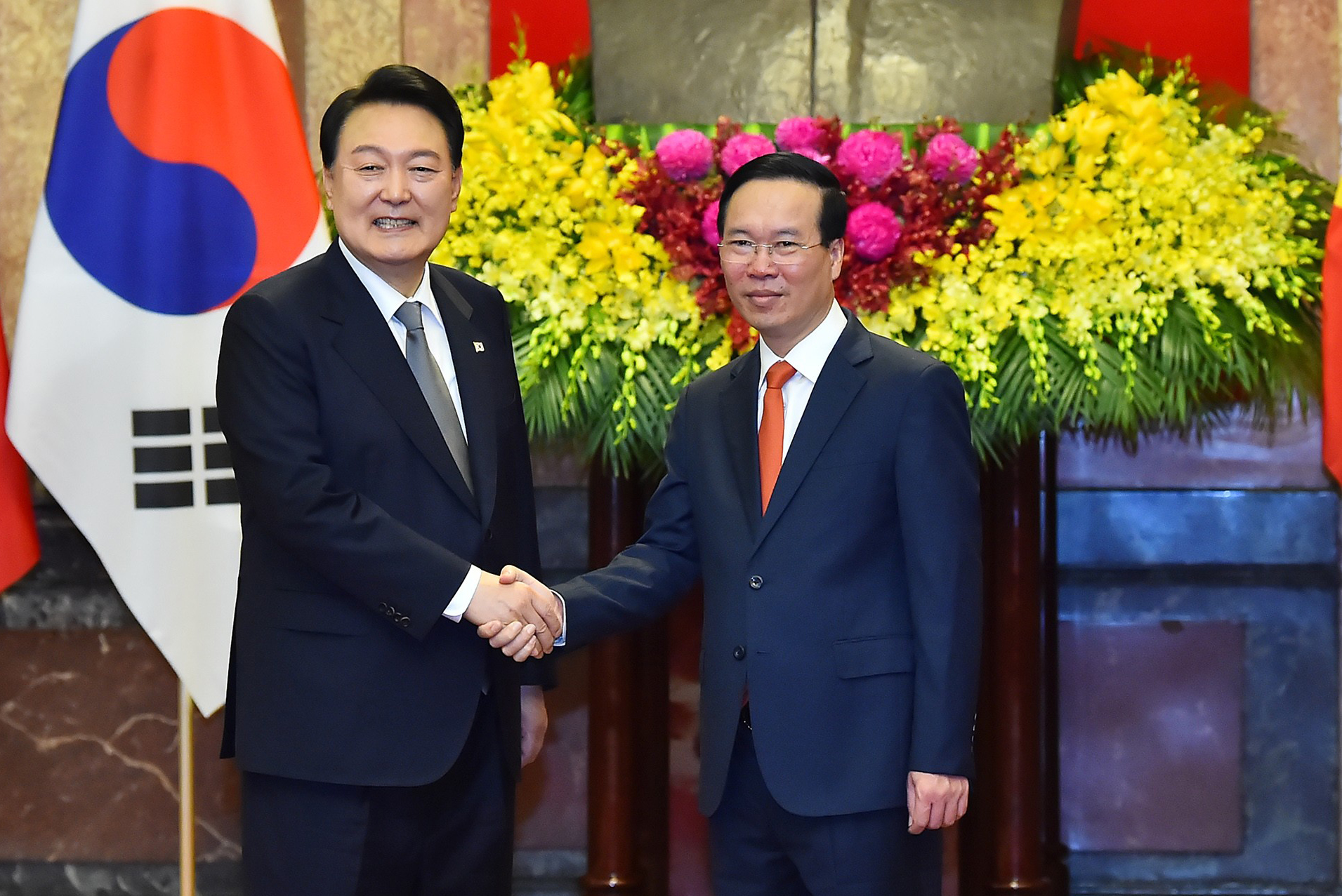 Chủ tịch nước Võ Văn Thưởng chủ trì lễ đón Tổng thống Hàn Quốc