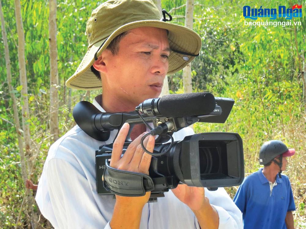 Đam mê viết báo 