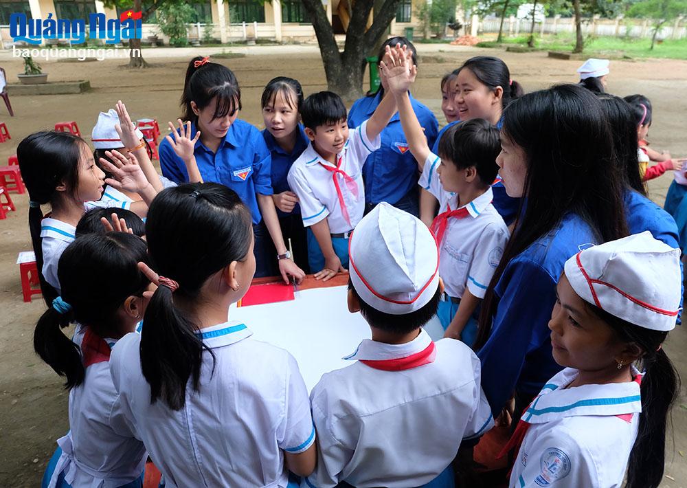 Con bị điểm thấp