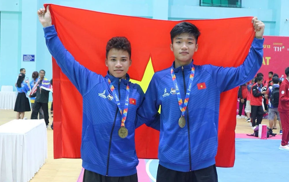 Đoàn Thể thao học sinh Việt Nam thắng lớn ở môn bơi và pencak silat