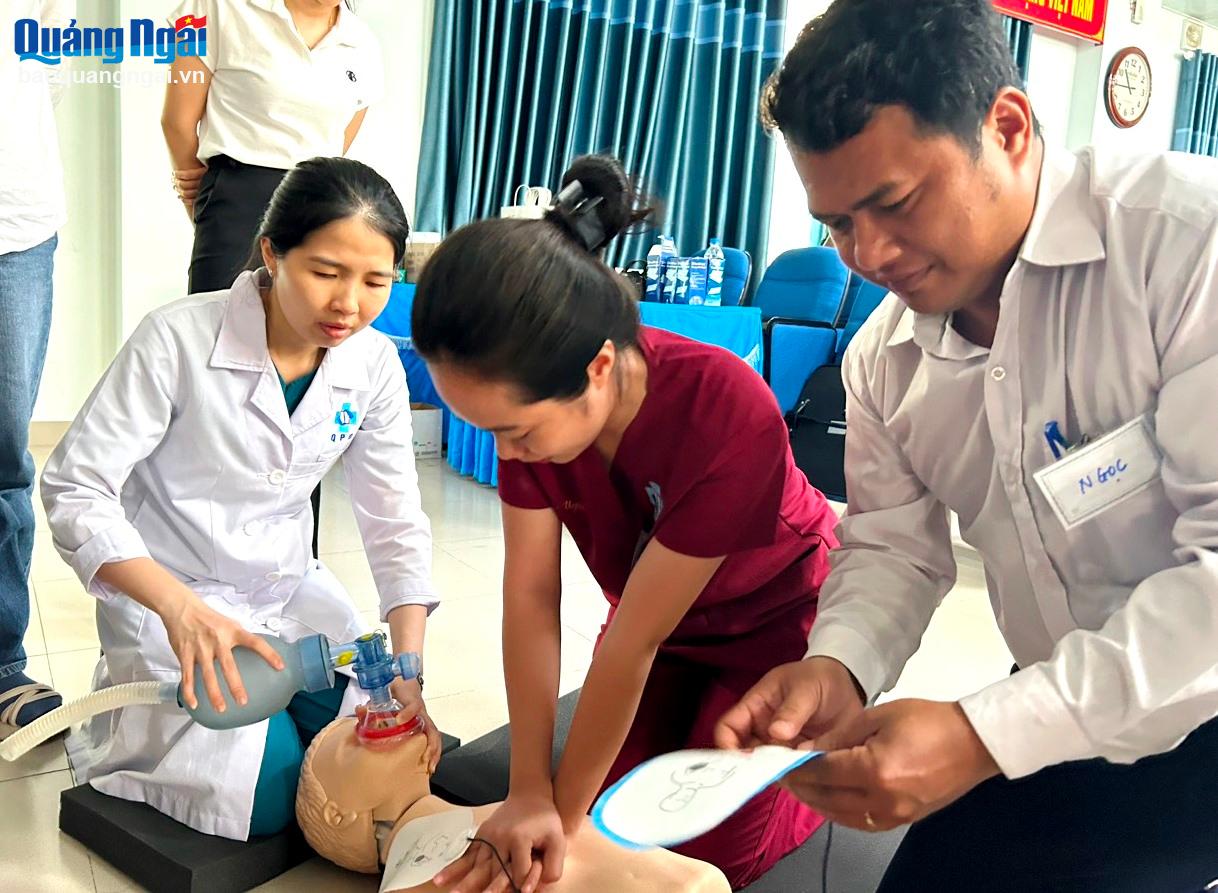 Đào tạo hồi sức tim phổi cho 161 nhân viên y tế