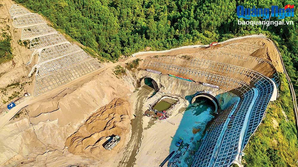 Đẩy nhanh tiến độ thi công cao tốc Quảng Ngãi - Hoài Nhơn