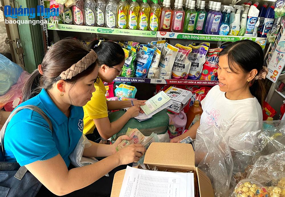 Rút bảo hiểm xã hội một lần: Mất nhiều quyền lợi 