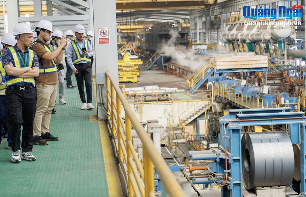 Hòa Phát cán mốc 10 triệu tấn thép cuộn cán nóng