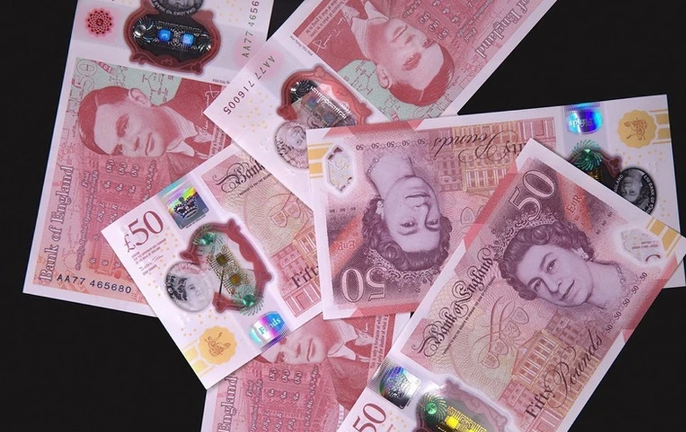 Đồng bảng Anh lao dốc sau số liệu kinh tế gây thất vọng