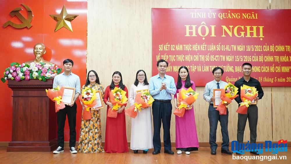 Chú trọng định hướng dư luận xã hội