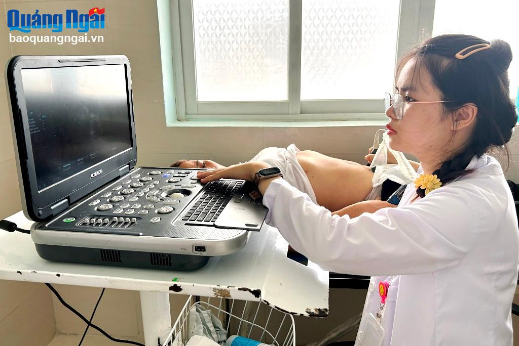 Khám sản, phụ khoa miễn phí cho phụ nữ Lý Sơn