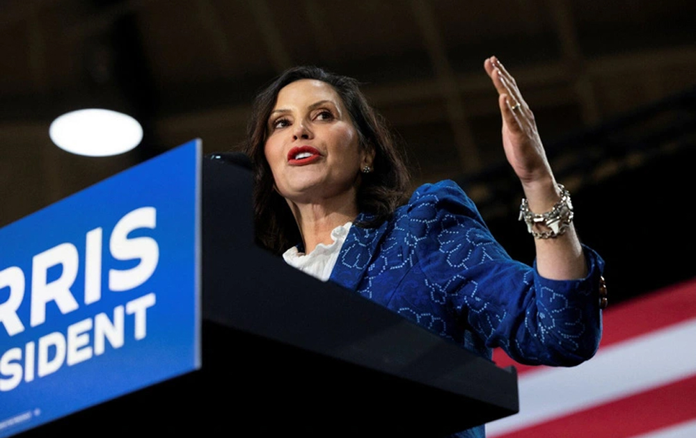 Hai ứng viên làm phó tướng cho bà Kamala Harris rút lui