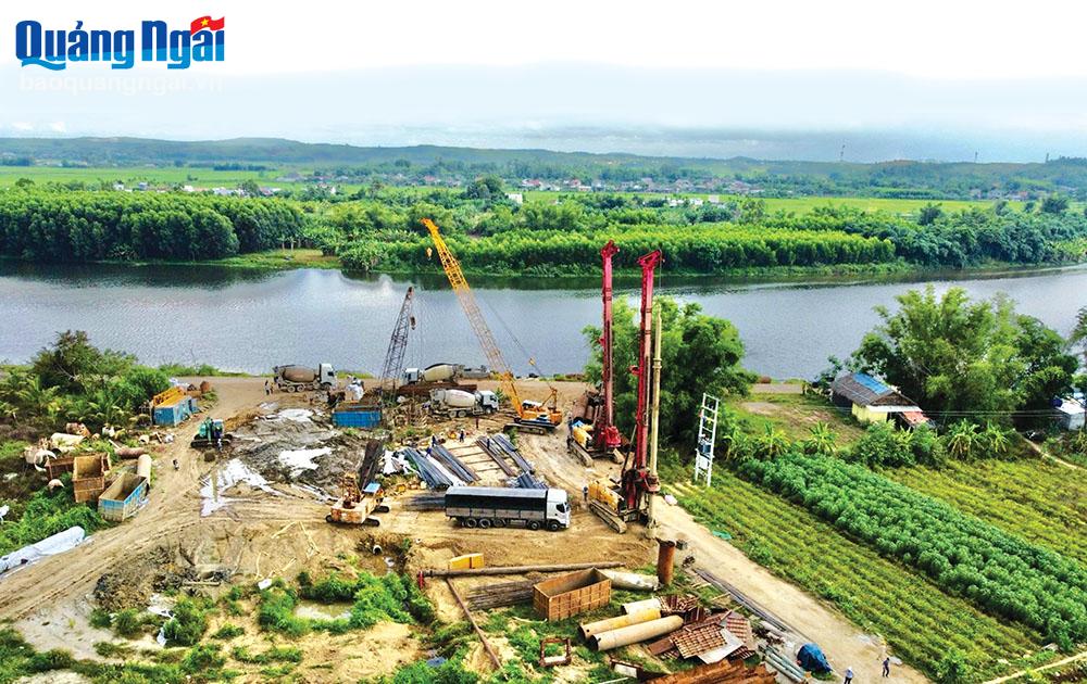 Dự án Đường Hoàng Sa - Dốc Sỏi: Công trường nhộn nhịp trở lại