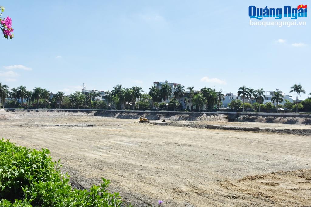 Nạo vét hồ điều hòa Nghĩa Chánh hoàn thành trước kế hoạch 4 tháng