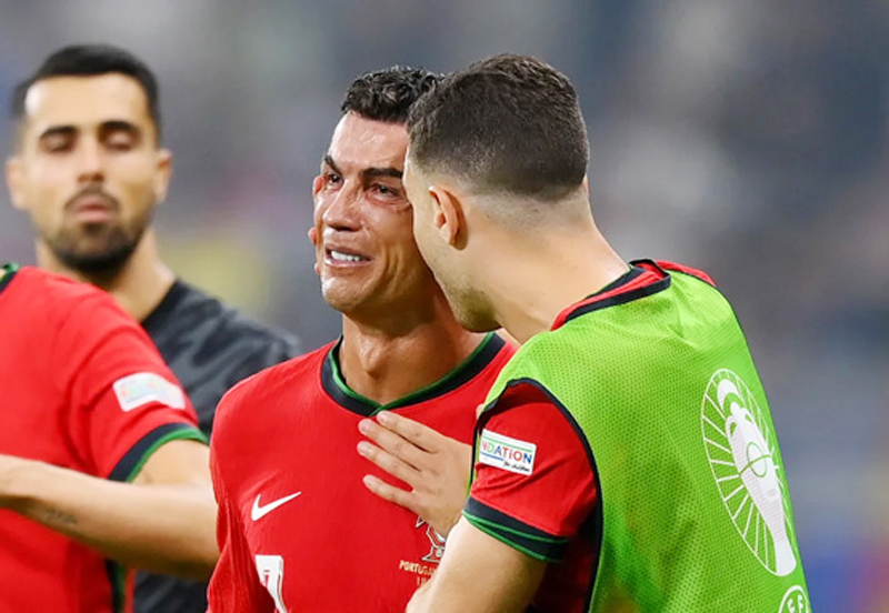 EURO 2024: Vòng 1/8 đầy cảm xúc