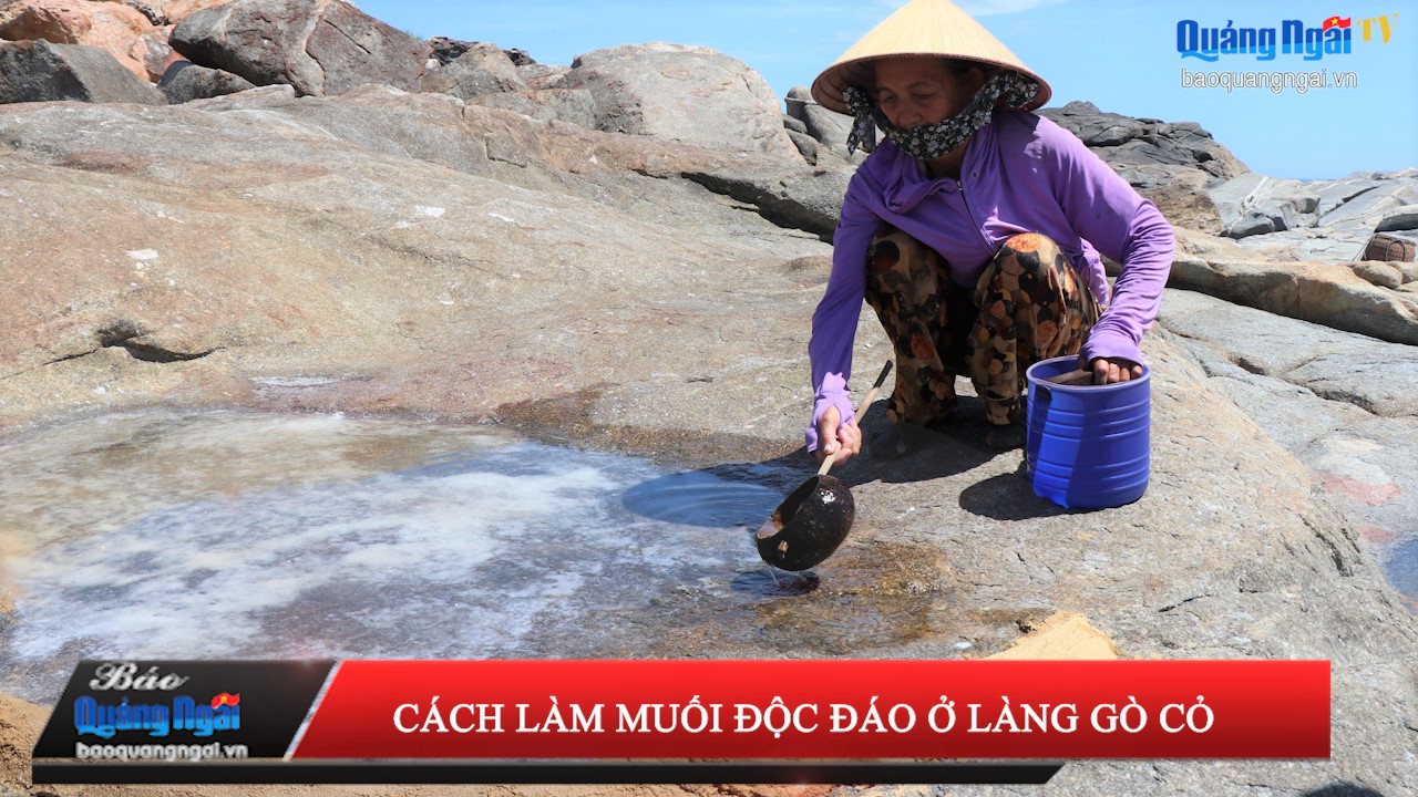 [Video]. Cách làm muối độc đáo ở làng Gò Cỏ 