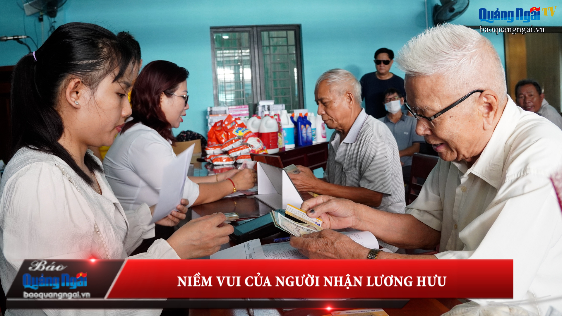 [Video]. Niềm vui của người nhận lương hưu