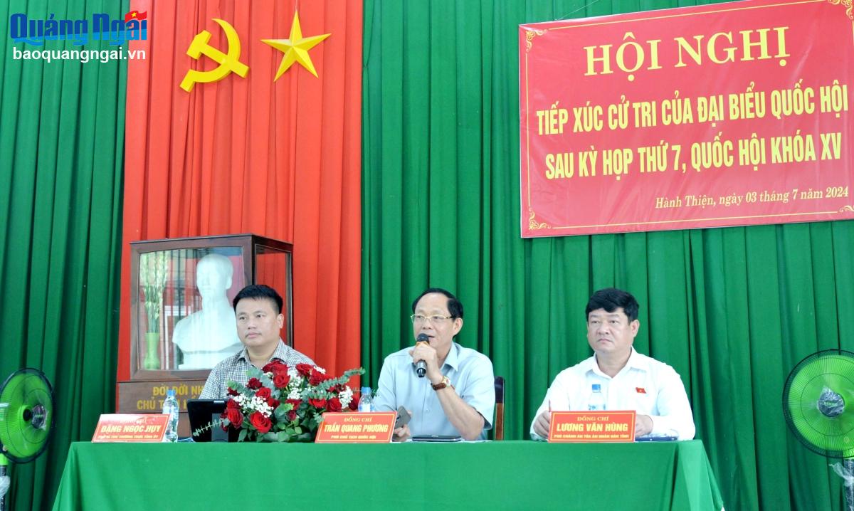 Phó Chủ tịch Quốc hội Trần Quang Phương tiếp xúc cử tri xã Hành Thiện