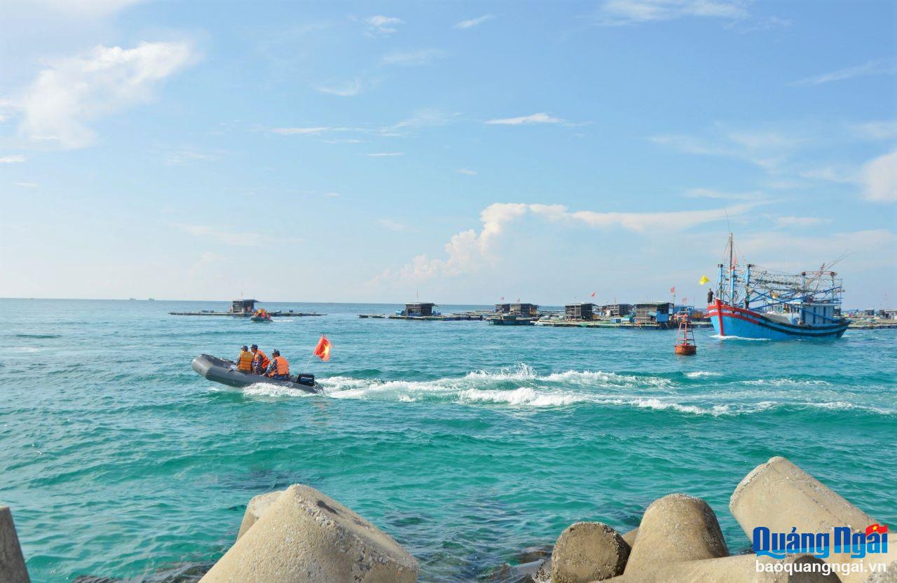 Diễn tập ứng phó với thảm họa sóng thần ở Lý Sơn