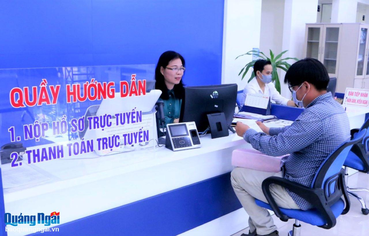 Quảng Ngãi thúc đẩy thực hiện dịch vụ công trực tuyến