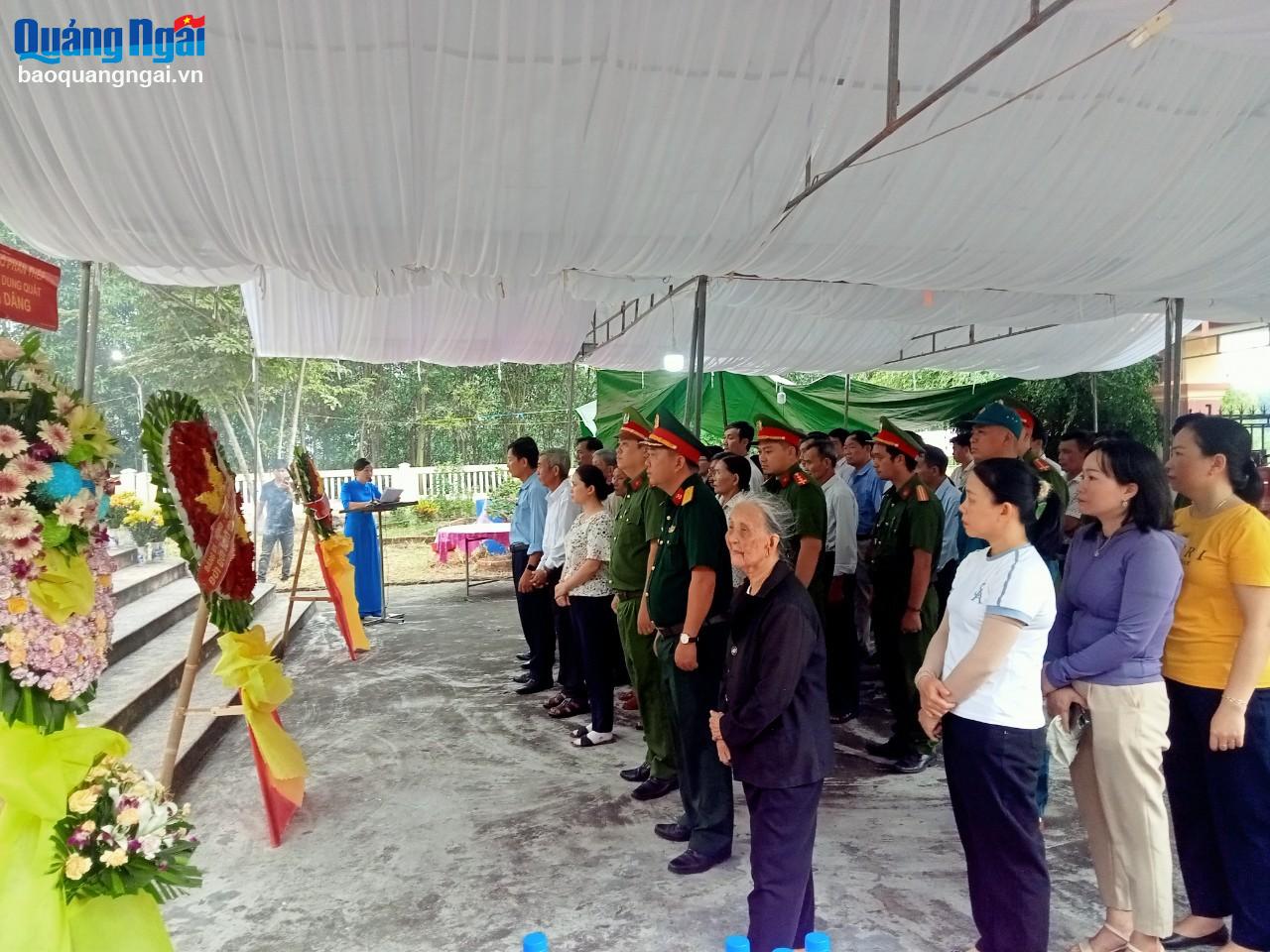 Huyện Bình Sơn trang trọng tổ chức giỗ liệt sĩ