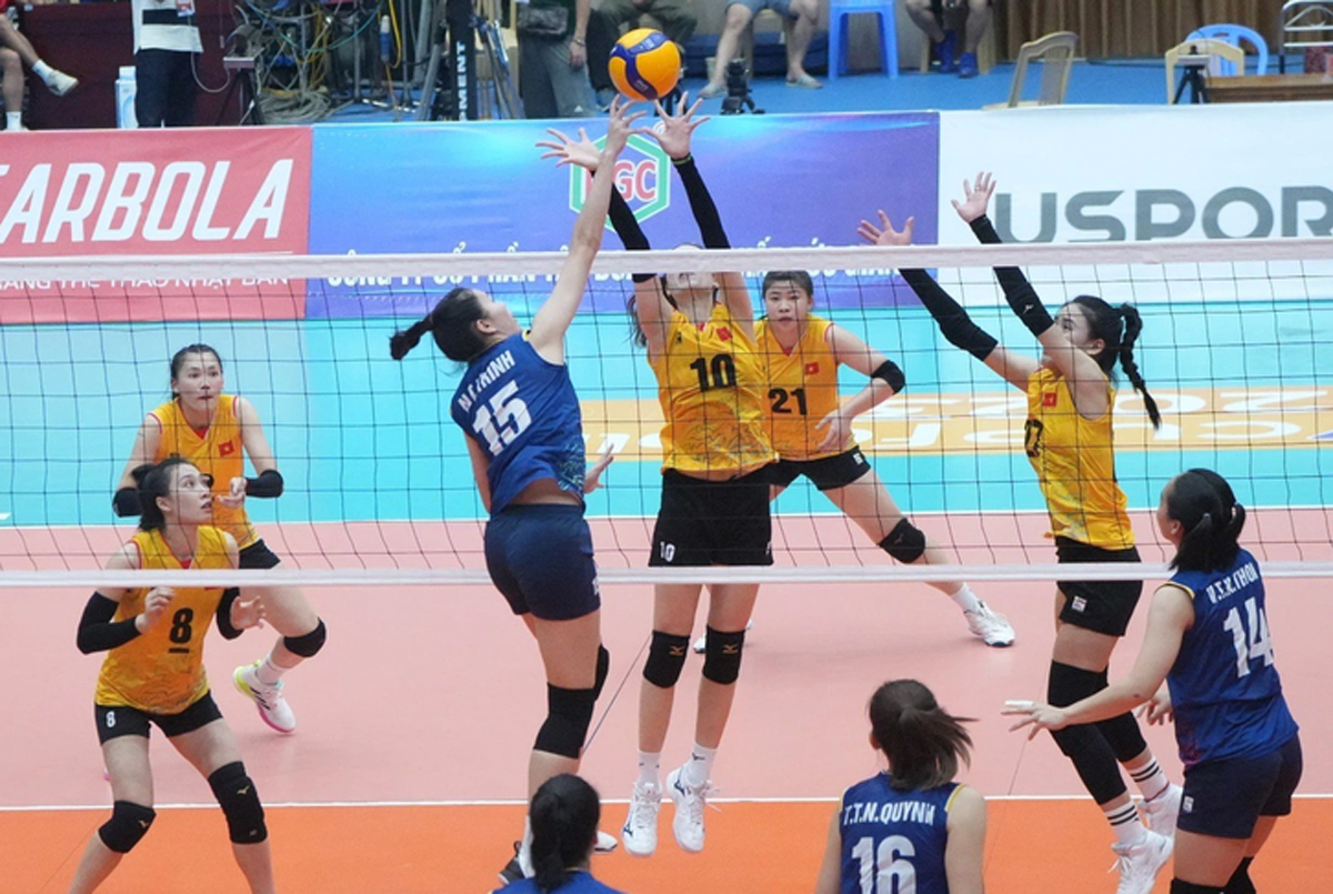 Tuyển bóng chuyền nữ Việt Nam 1 thắng Việt Nam 2 ở VTV Cup 2023