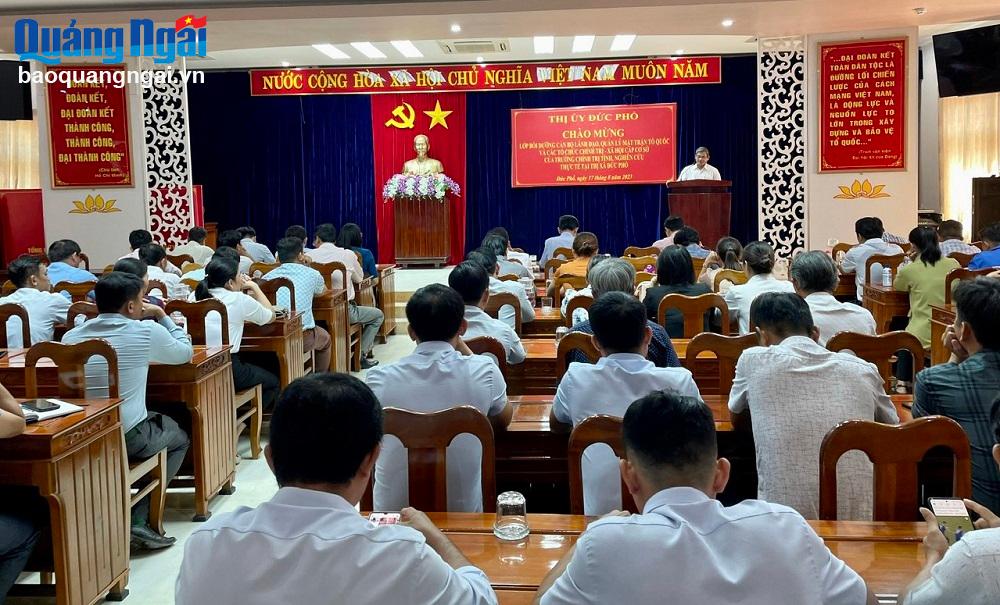 Chú trọng bồi dưỡng nghiệp vụ cho cán bộ Mặt trận cấp cơ sở 