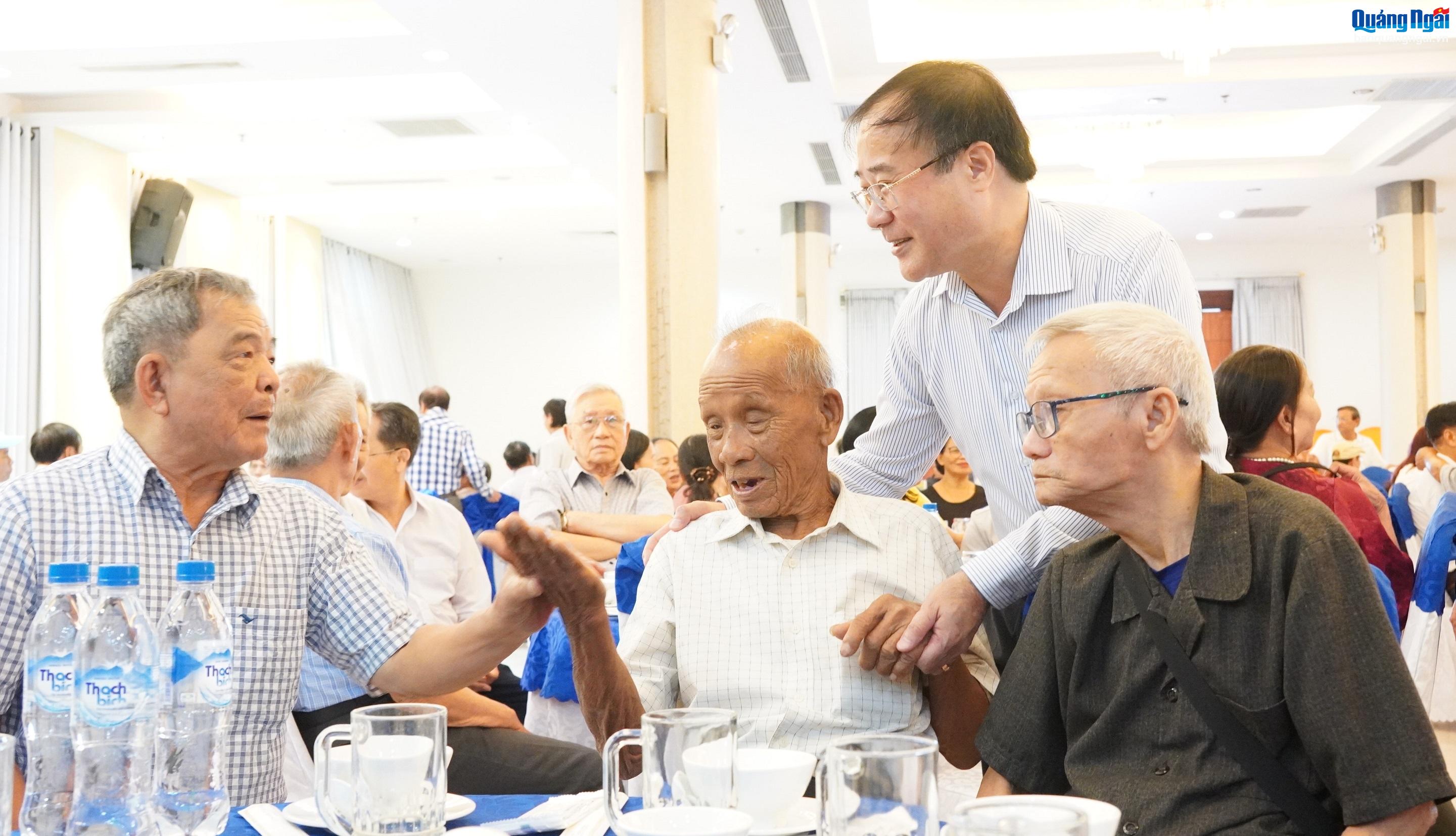 Gặp mặt cán bộ hưu trí ngành Bưu chính Viễn thông