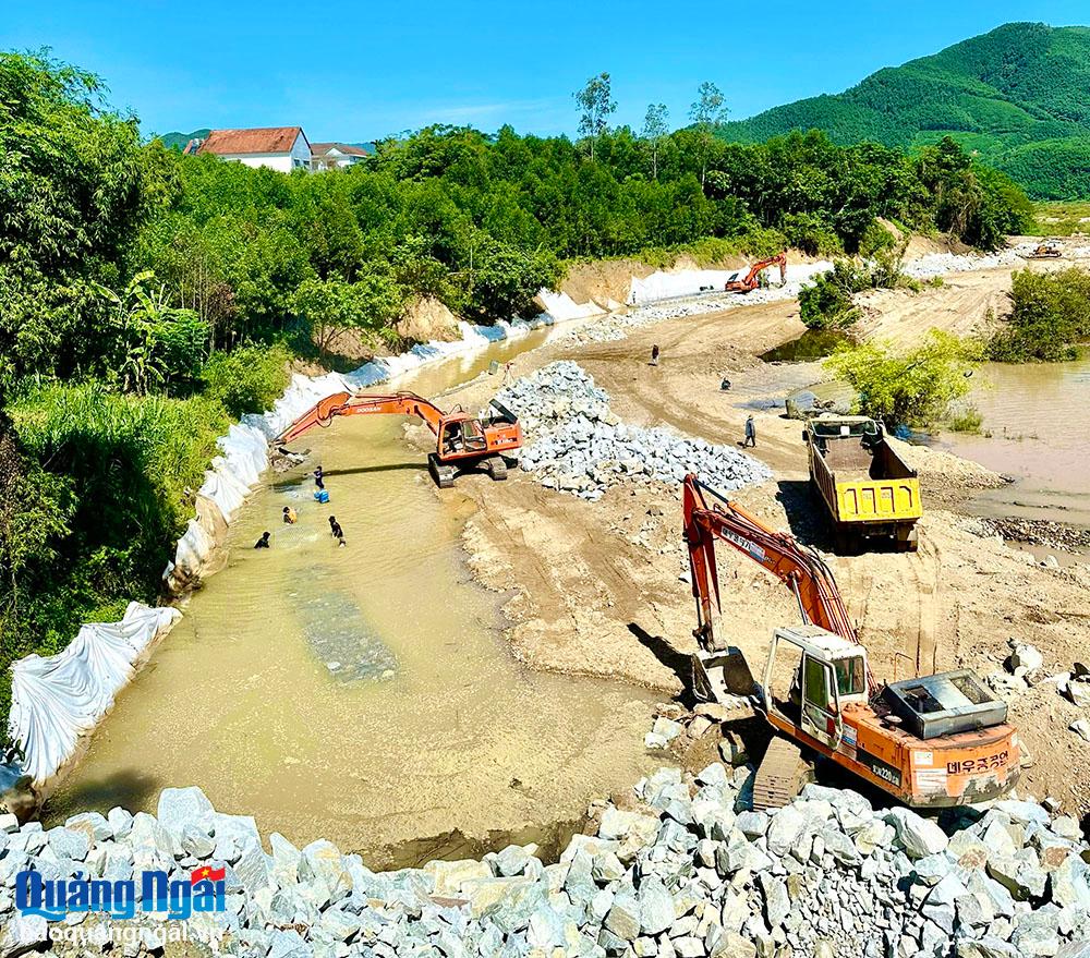 Khắc phục chậm trễ trong thi công, giải ngân vốn