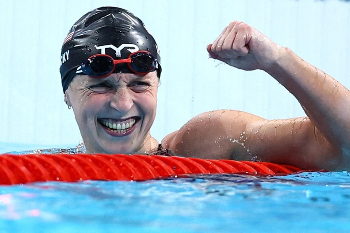 Kình ngư Ledecky làm nên lịch sử với huy chương vàng Olympic thứ 8 trong sự nghiệp