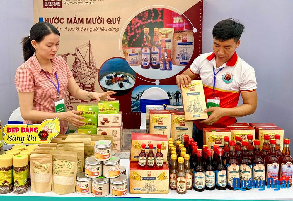 Đưa sản phẩm OCOP vào thị trường: Cần kiểm soát chất lượng, giá cả