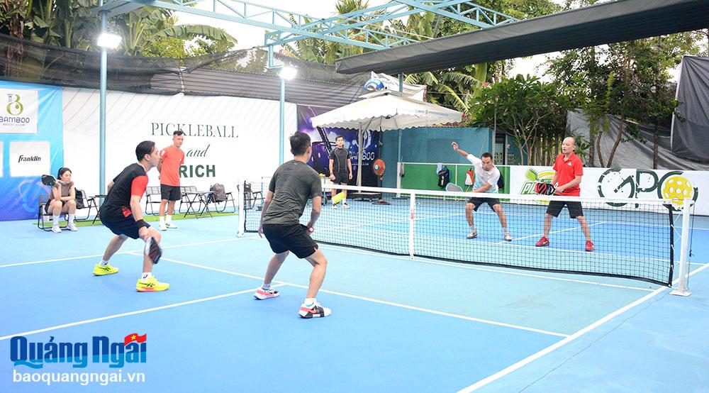 Hấp dẫn môn Pickleball