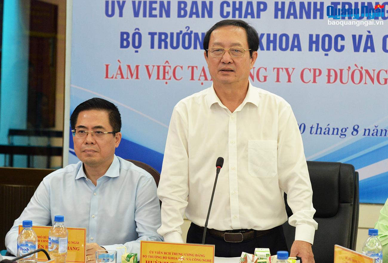 Bộ trưởng Bộ Khoa học và Công nghệ làm việc với Công ty CP Đường Quảng Ngãi