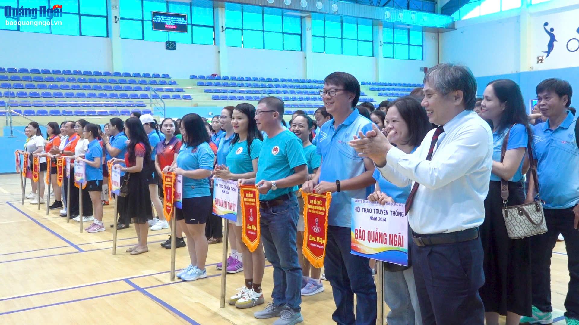 Khai mạc Hội thao truyền thống Khối thi đua các cơ quan Đảng tỉnh 