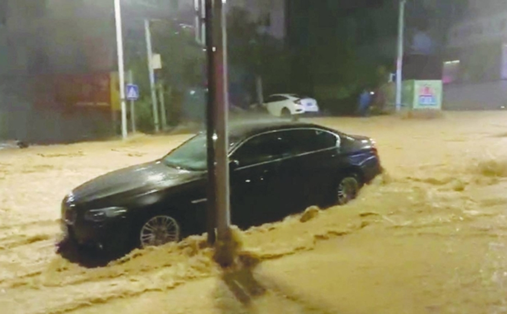 Bão Haikui gây thiệt hại tại Trung Quốc, 3 người bị mất tích