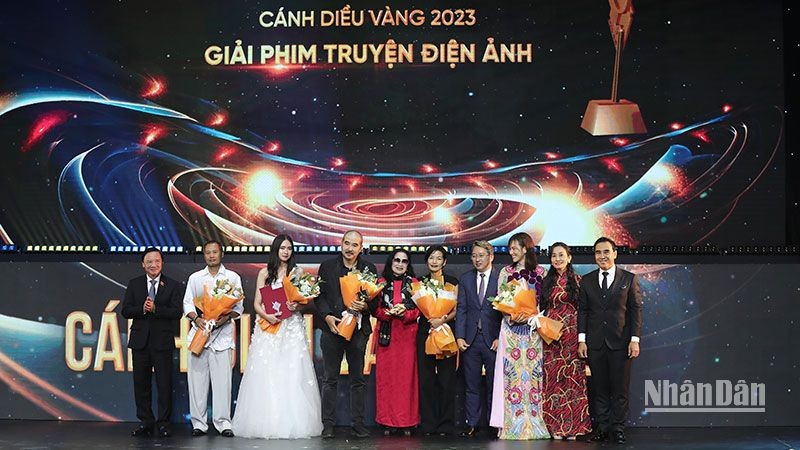 Giải thưởng Cánh diều 2023 vinh danh “Tro tàn rực rỡ”
