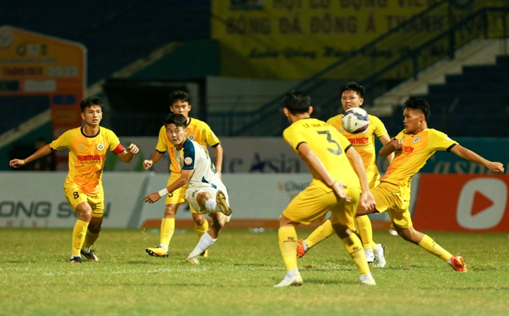 U21 quốc gia: Hồ Văn Cường ghi bàn, SLNA biến Hà Nội thành cựu vương