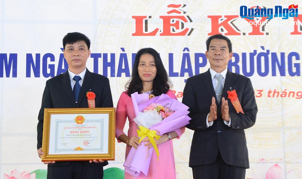 Kỷ niệm 30 năm thành lập Trường THPT Ba Tơ