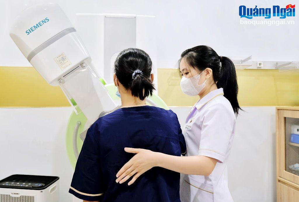 Ghi nhận nhiều ca ung thư vú ở phụ nữ trẻ tuổi