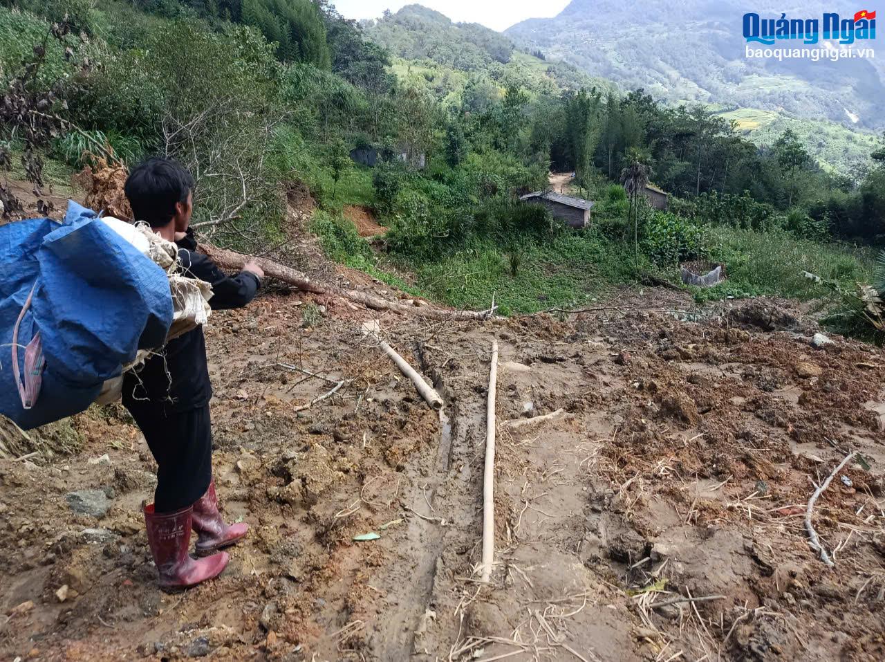 Bão lũ - Phận người và những nỗi đau trời cao khó thấu