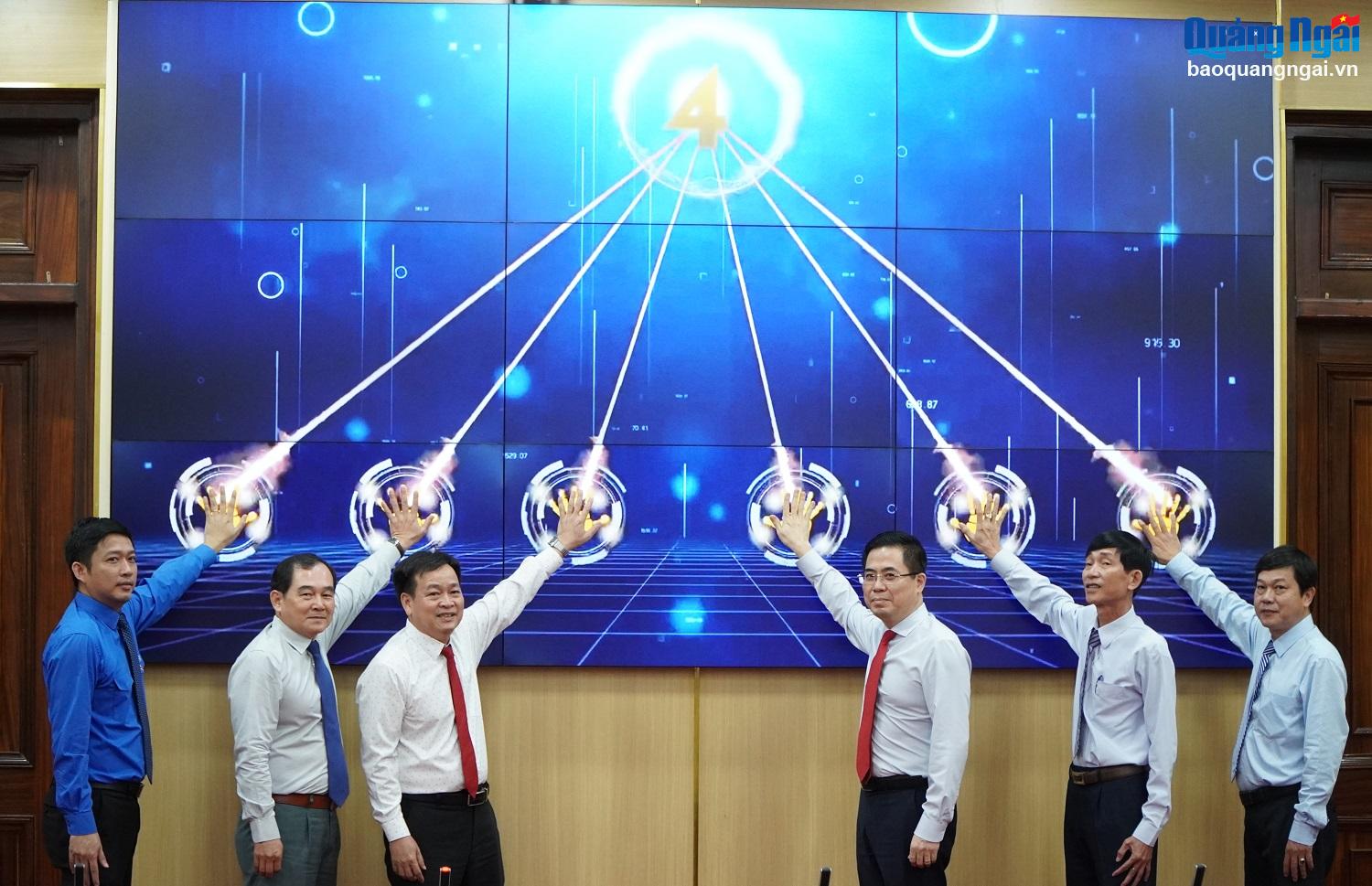 Khai trương và phát động cài đặt, sử dụng các ứng dụng di động