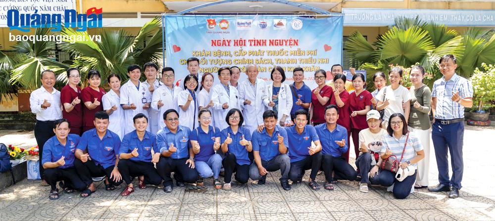 Thắm mãi tình quê