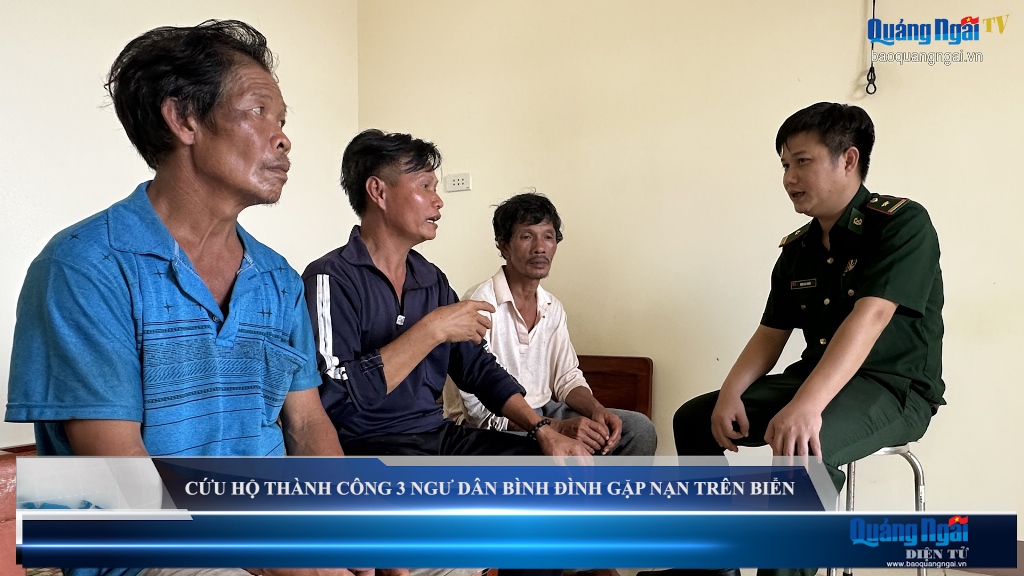 Video: Cứu 3 ngư dân Bình Định gặp nạn trên biển