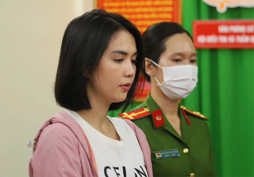 Khởi tố, tạm giam người mẫu Ngọc Trinh