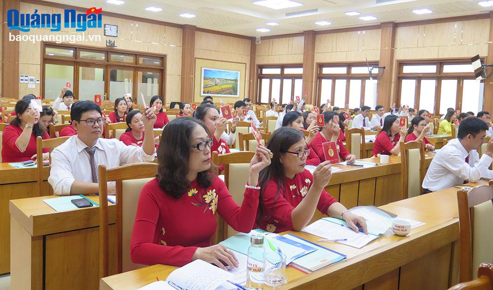 Xây dựng Văn phòng cấp ủy ngày càng chuyên nghiệp, hiện đại