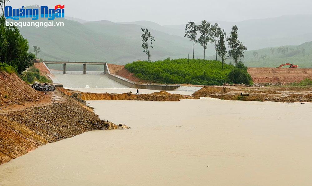Sẵn sàng ứng phó với lũ lớn