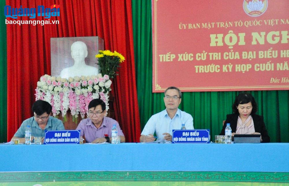 Trưởng ban Tuyên giáo Tỉnh ủy Đặng Ngọc Dũng tiếp xúc cử tri tại xã Đức Hòa