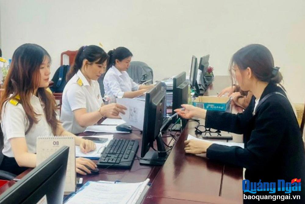 Lấy người nộp thuế làm trung tâm phục vụ