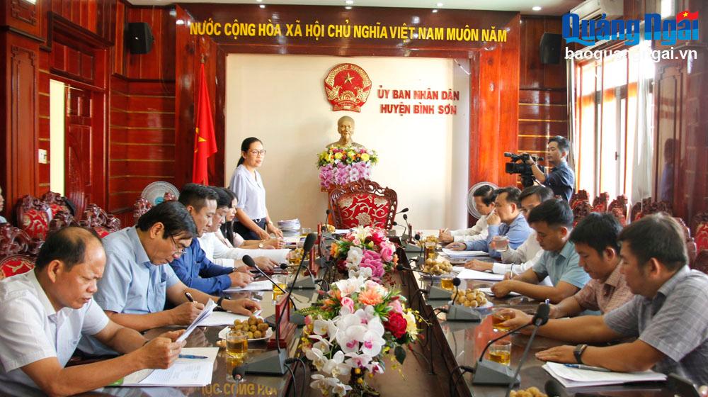 Khảo sát tình hình ô nhiễm và xử lý chất thải rắn sinh hoạt ở huyện Bình Sơn